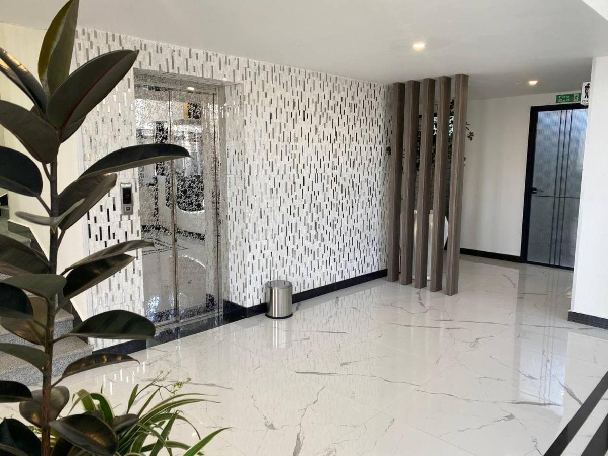 Ecco Modern Guest House Addis Ababa Exterior foto